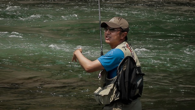 Ajari fishing deep honryu section with the Karasu 400