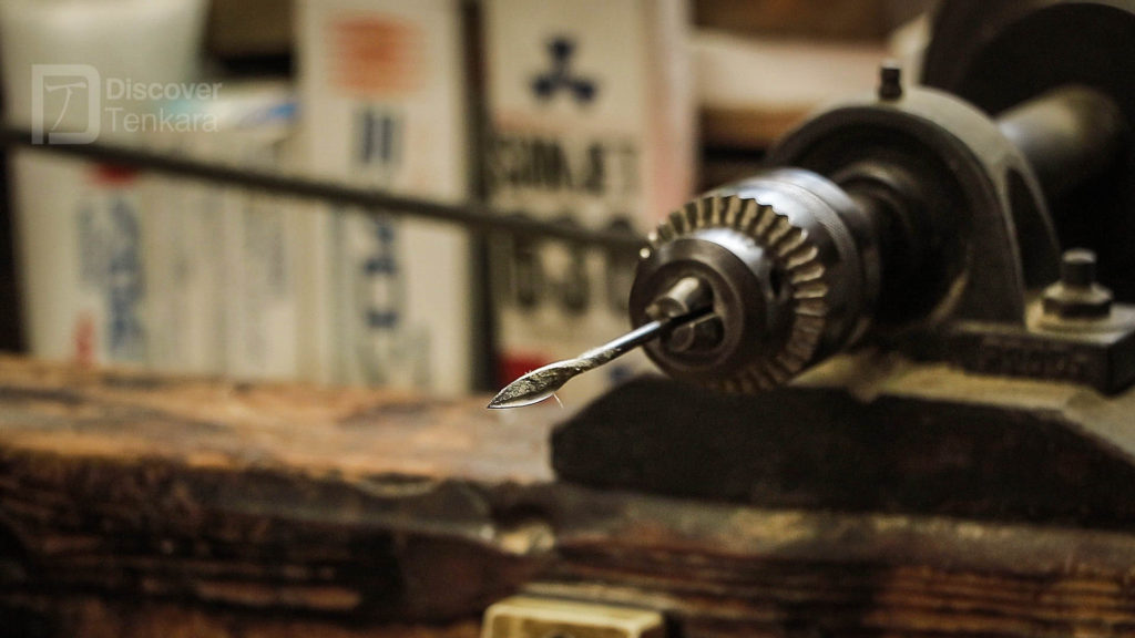 Yanagi-ba mounted in the drill chuck ready for chasing out the internal culm